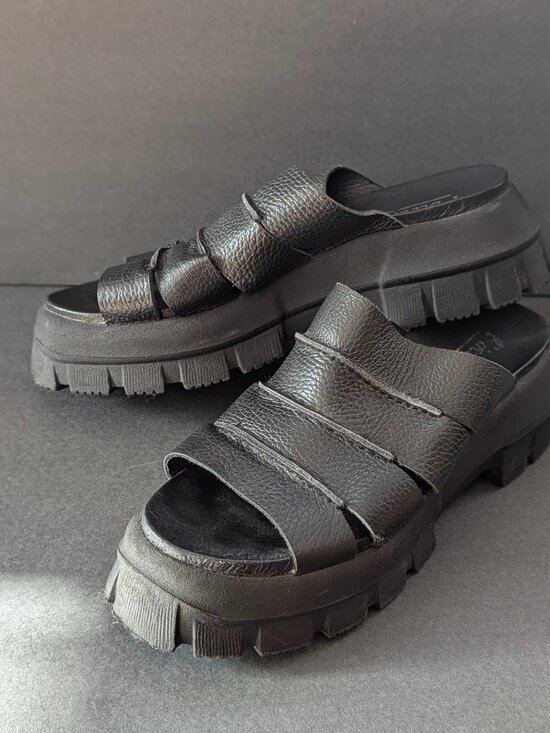 Black leather platform sandal made in Italy size 39 - Picture 3 of 5